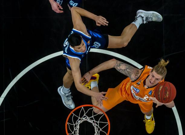 教练员们可 教练员们可