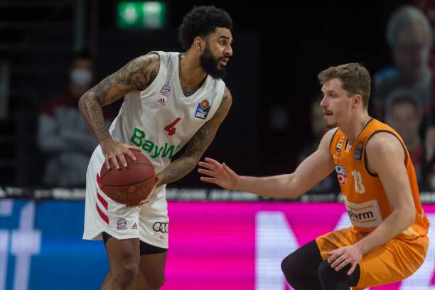 助攻队友得 助攻队友得